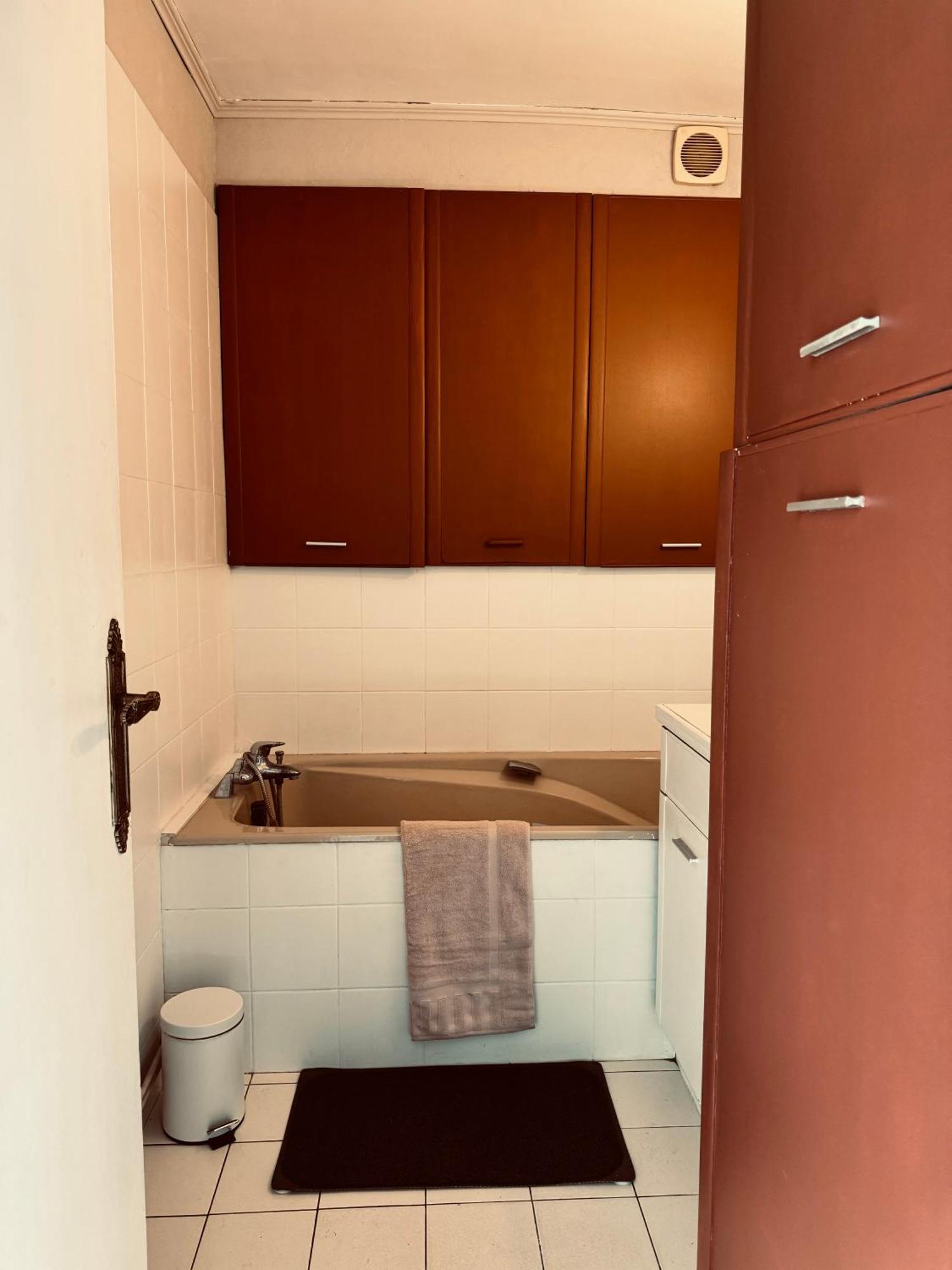 Superbe Appartement T3 Renove - Calais Nord Luaran gambar